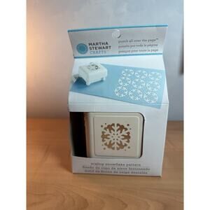 MARTHA STEWART CRAFTS PUNCH PUNCH ALL OVER THE PAGE SCALLOP SNOWFLAKE PUNCH 2011